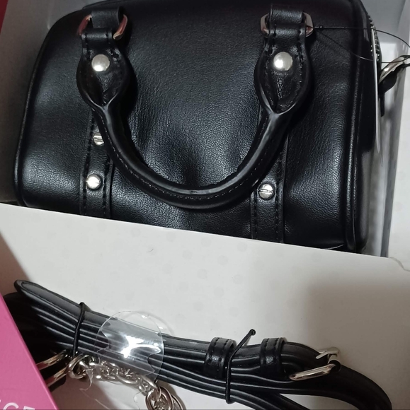 Isaac Mizrahi 3 Piece Satchel Set - Picture 5 of 7